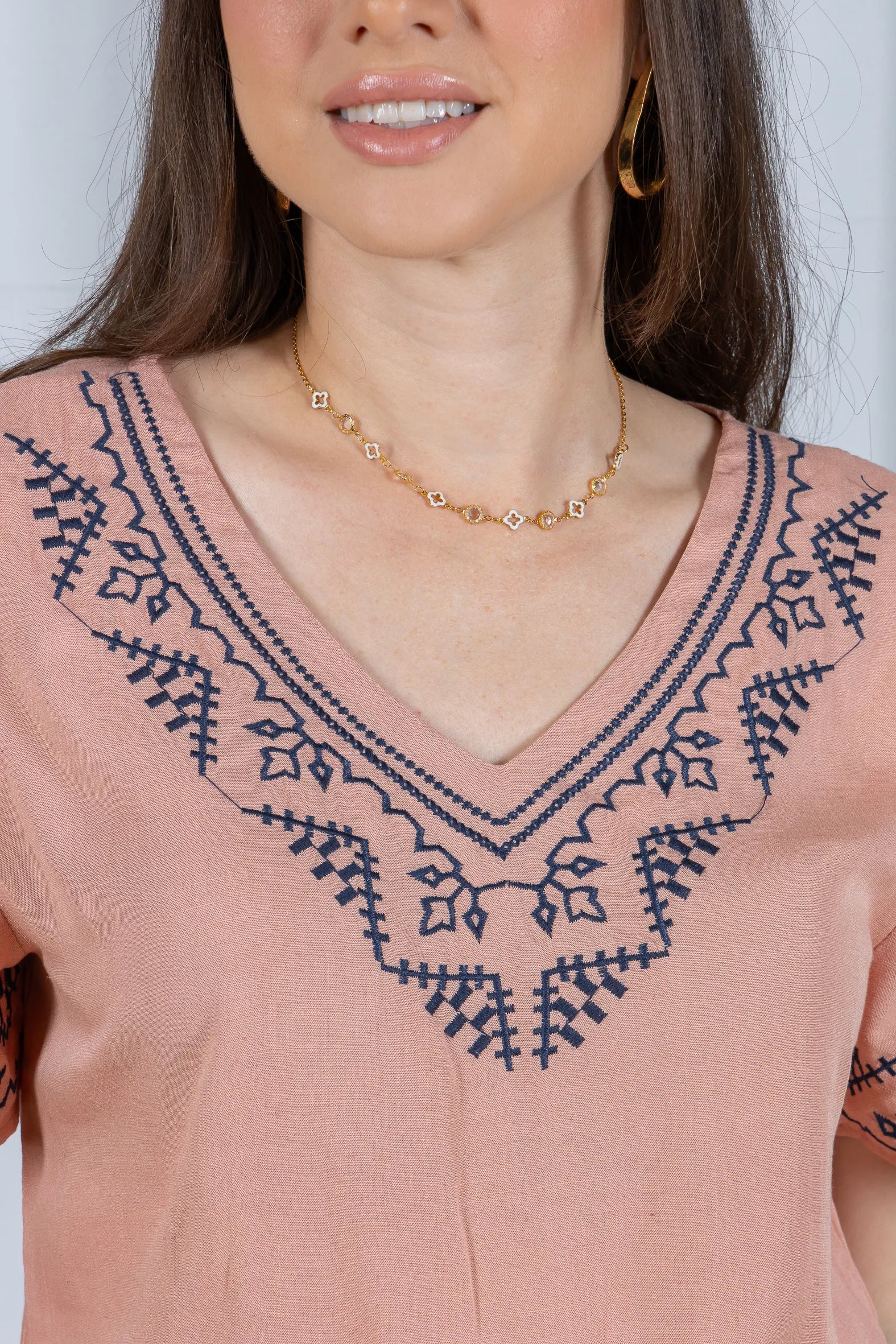 Blusa Manga Curta Detalhe Colo Bordado Visco Linho Jaqueline Rosa