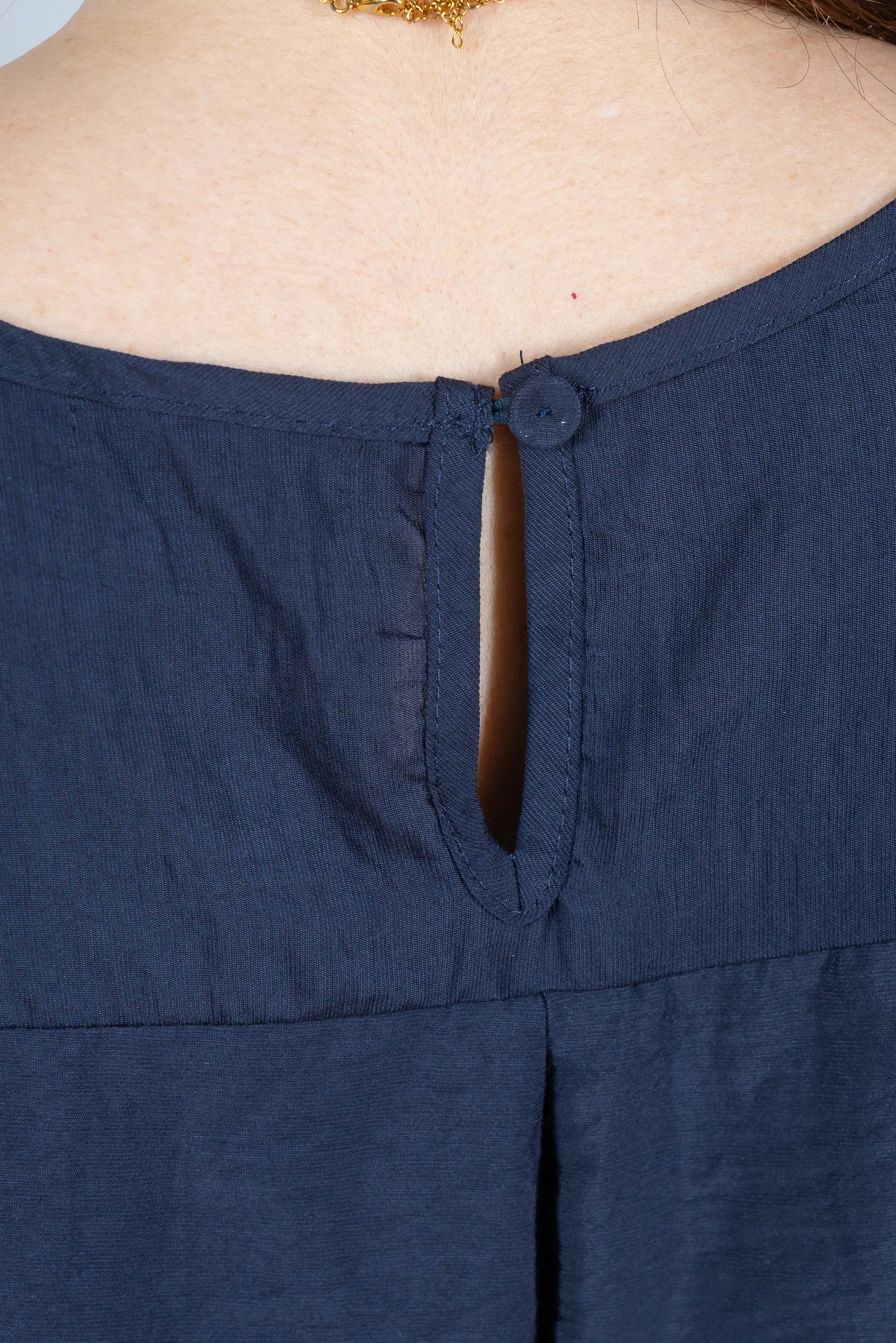 Regata Detalhe Acabamento Bordado Visco Brise Selma Azul Marinho