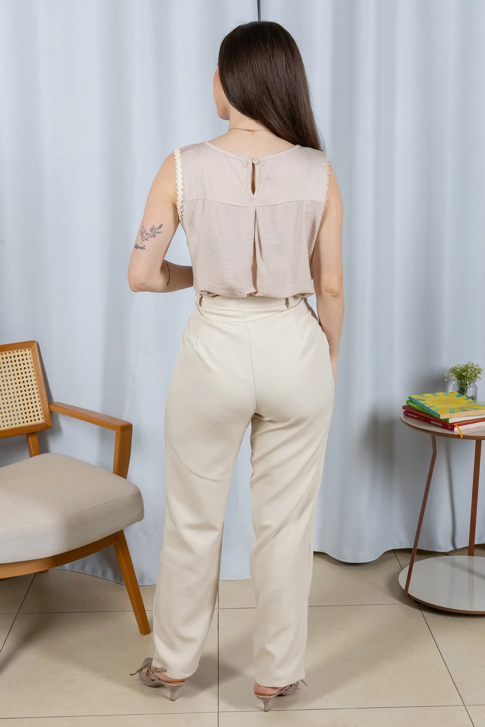 Regata Detalhe Acabamento Bordado Visco Brise Selma Rosa