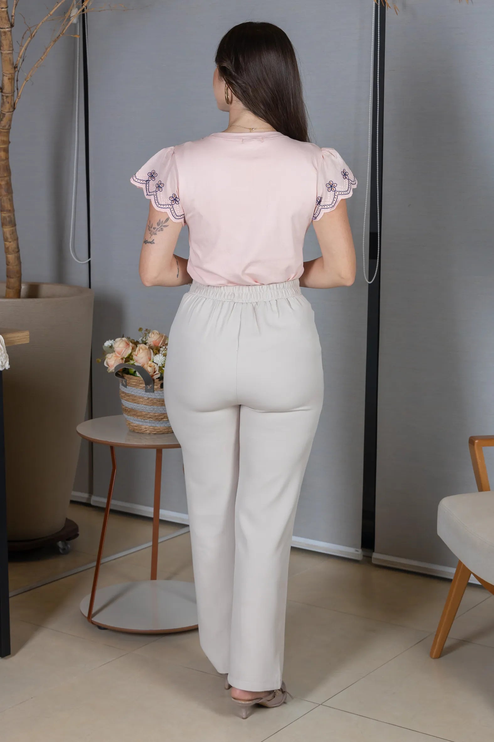 Blusa Manga Curta em Cotton Lycra com Detalhe Rendado Elise Rosa