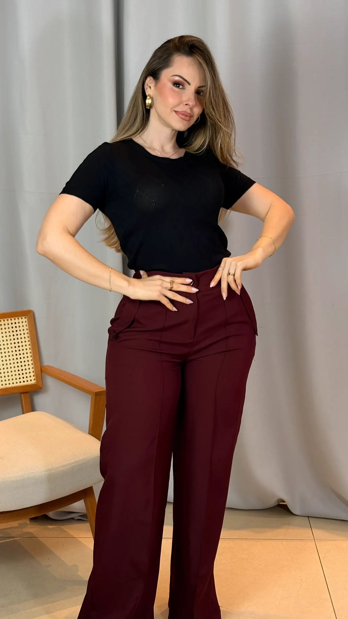Conjunto: Blusa Bruna Preta + Calça Simone Marsala
