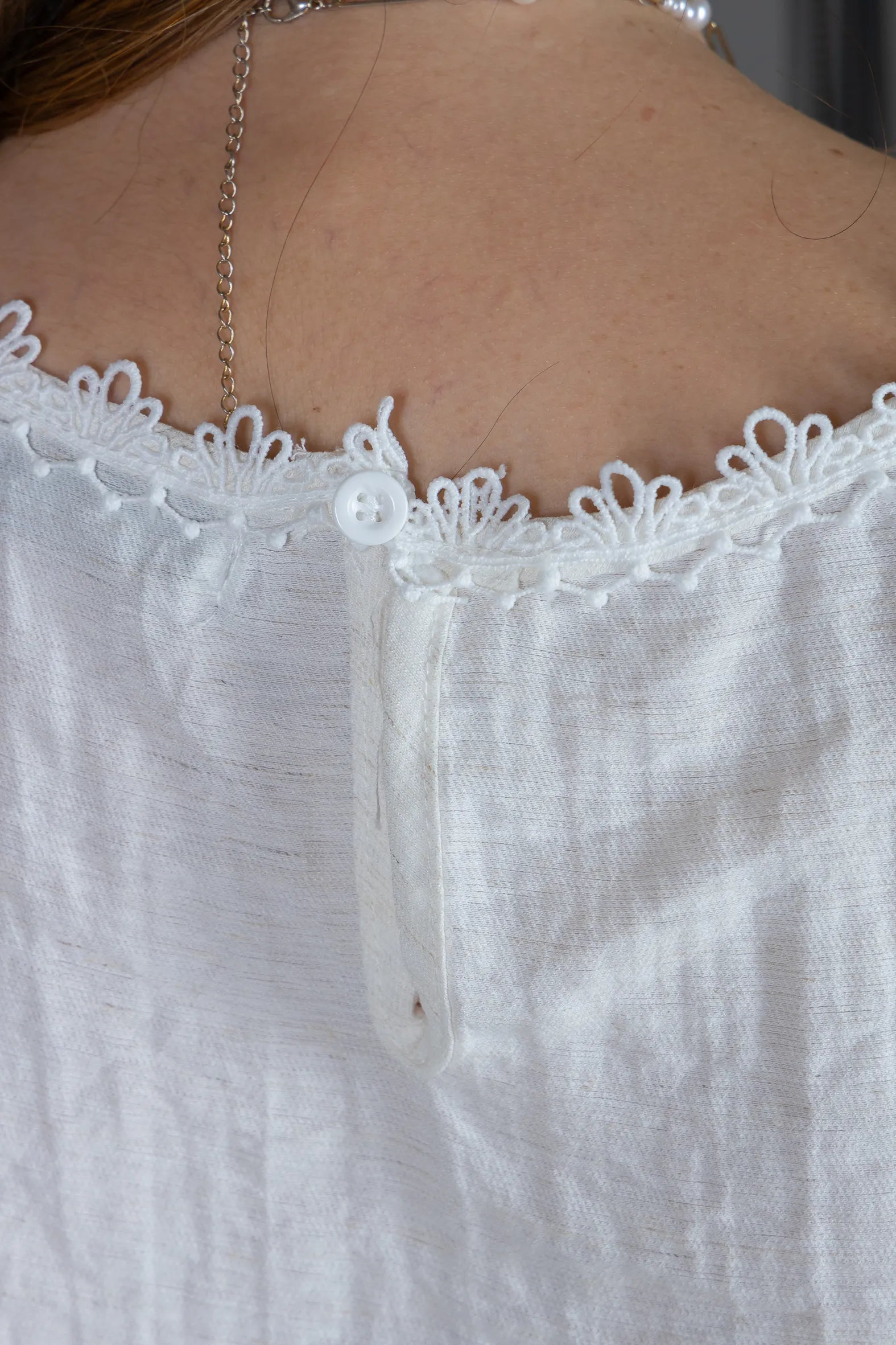 Blusa Manga Curta em Visco Eco Blend com Detalhes Bordados Leila Off White