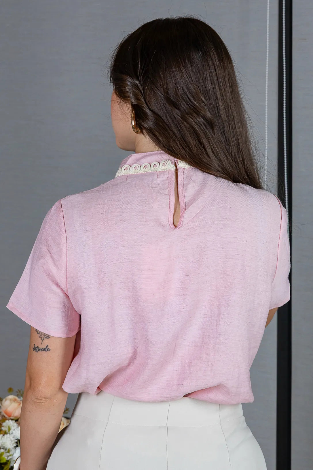 Blusa Manga Curta Visco Eco Blend com Gola Bordada Dandara Rosa