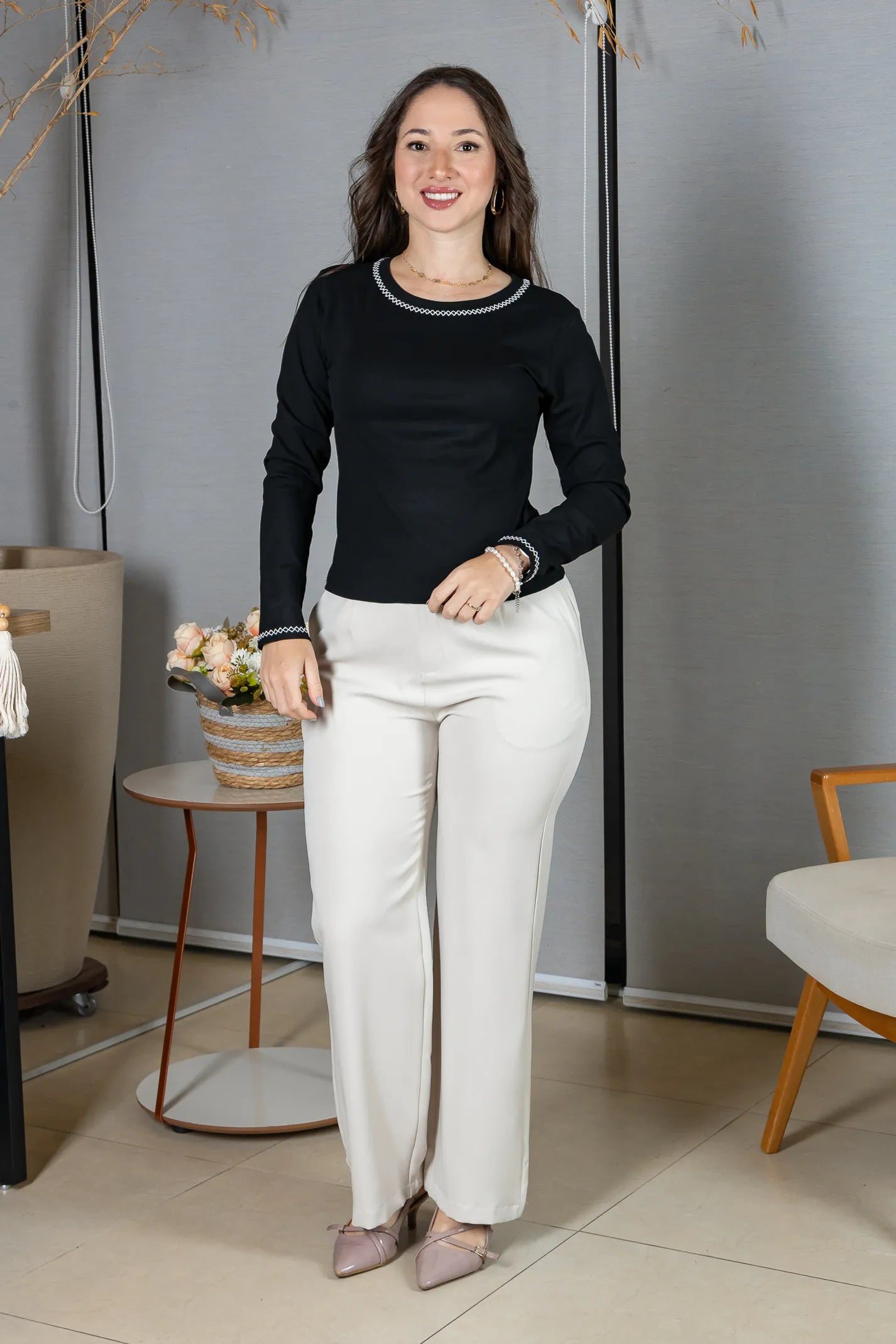 Blusa Manga Longa em Viscolycra com Ponto Contrastante Lina Preta