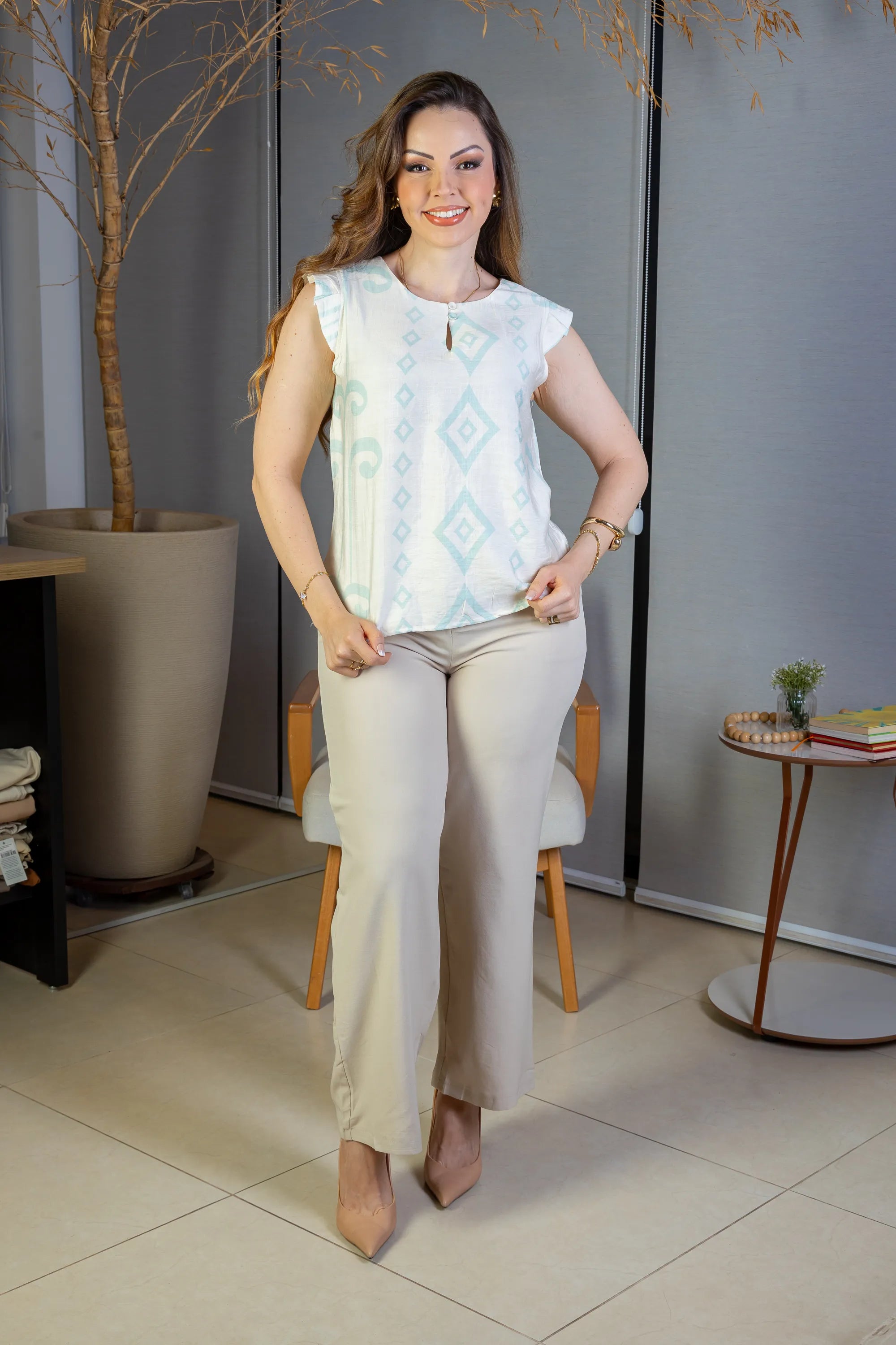 Blusa Regata Babados Sheila Visco Brise Estampada Azul Claro