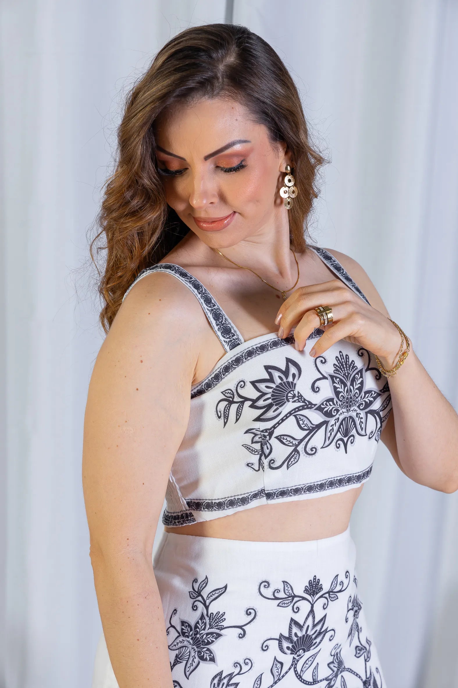 Cropped Marina Ruy Crepe Soft Estampado Preto