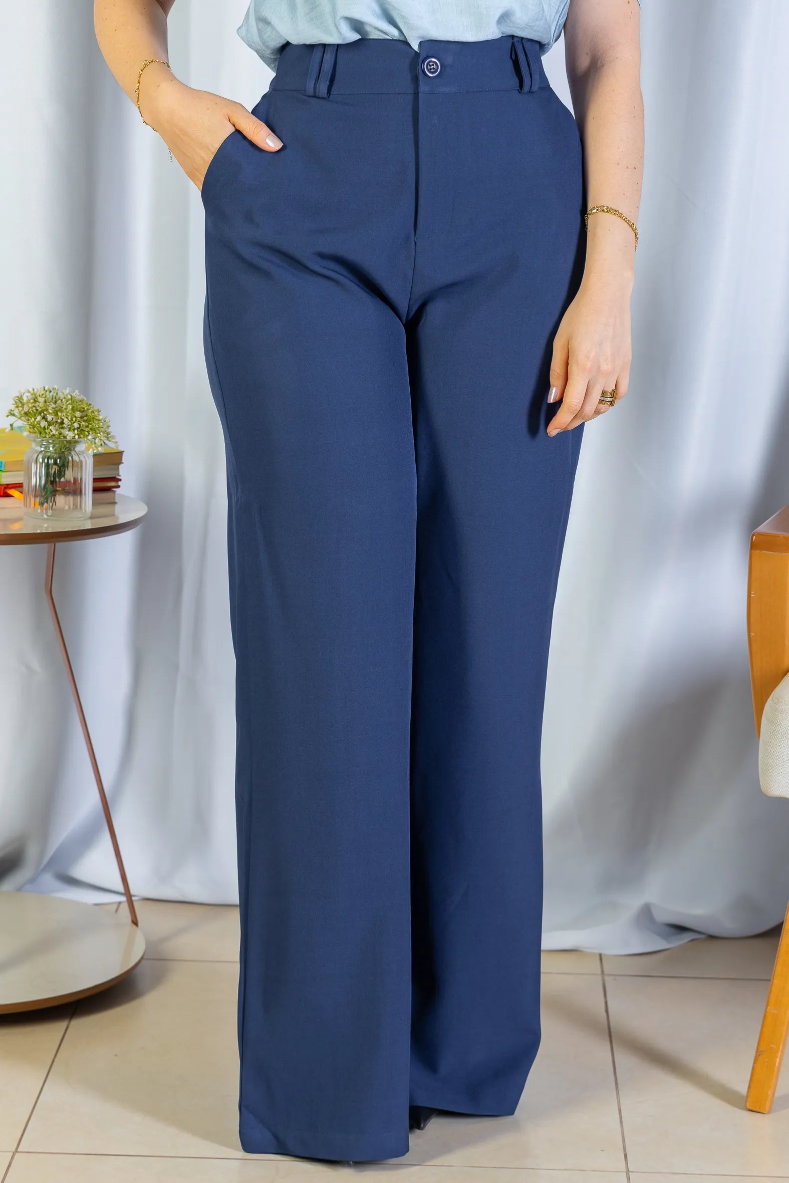 Calça Pantalona Alfaiataria Lux Detalhe Passador Grazi Massafera Azul Marinho