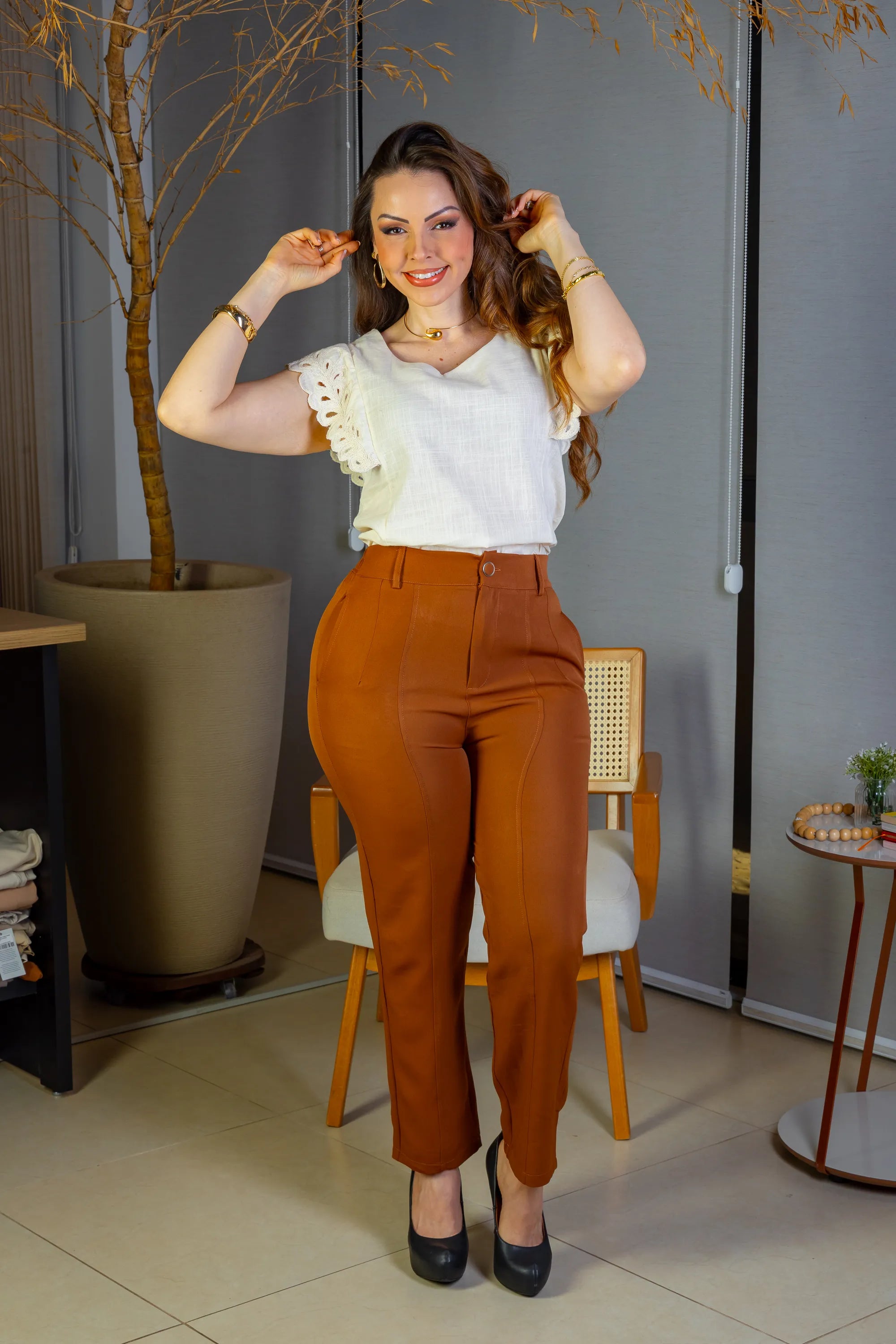Blusa Regata Detalhe Bordado Em Visco Comfort Juliane Creme