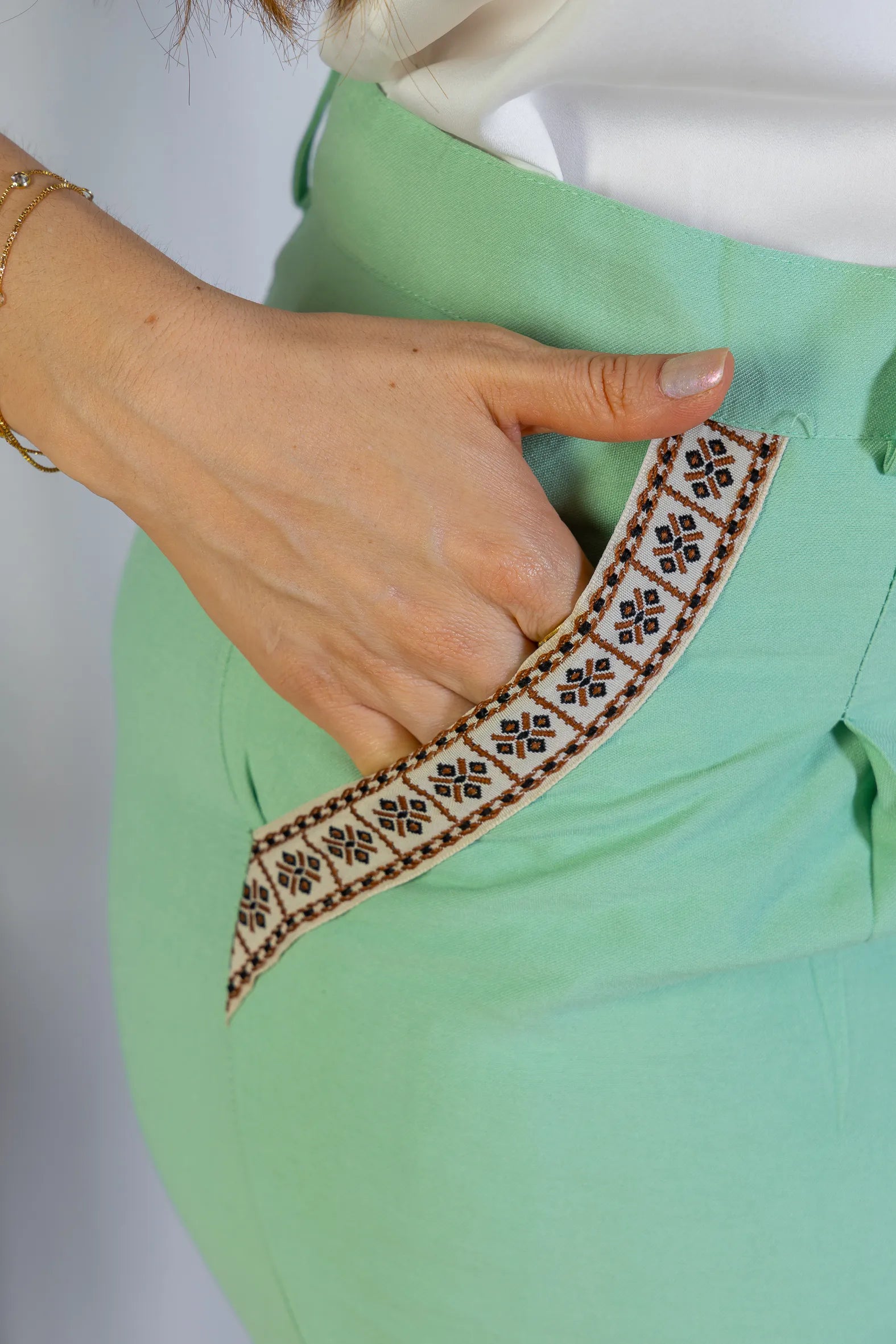 Shorts Detalhe Bolsos Cotton Maju Coutinho Verde