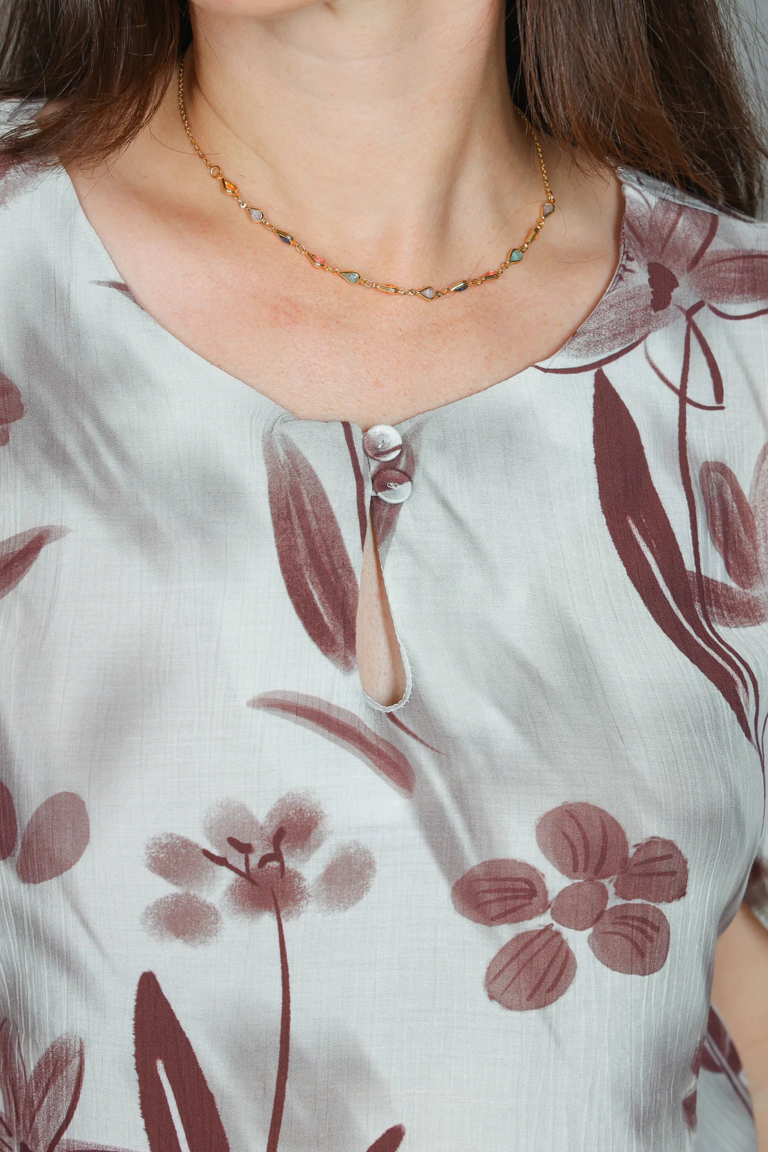 Blusa Manga Curta Visco Touch Estampa Floral Rosângela Marsala