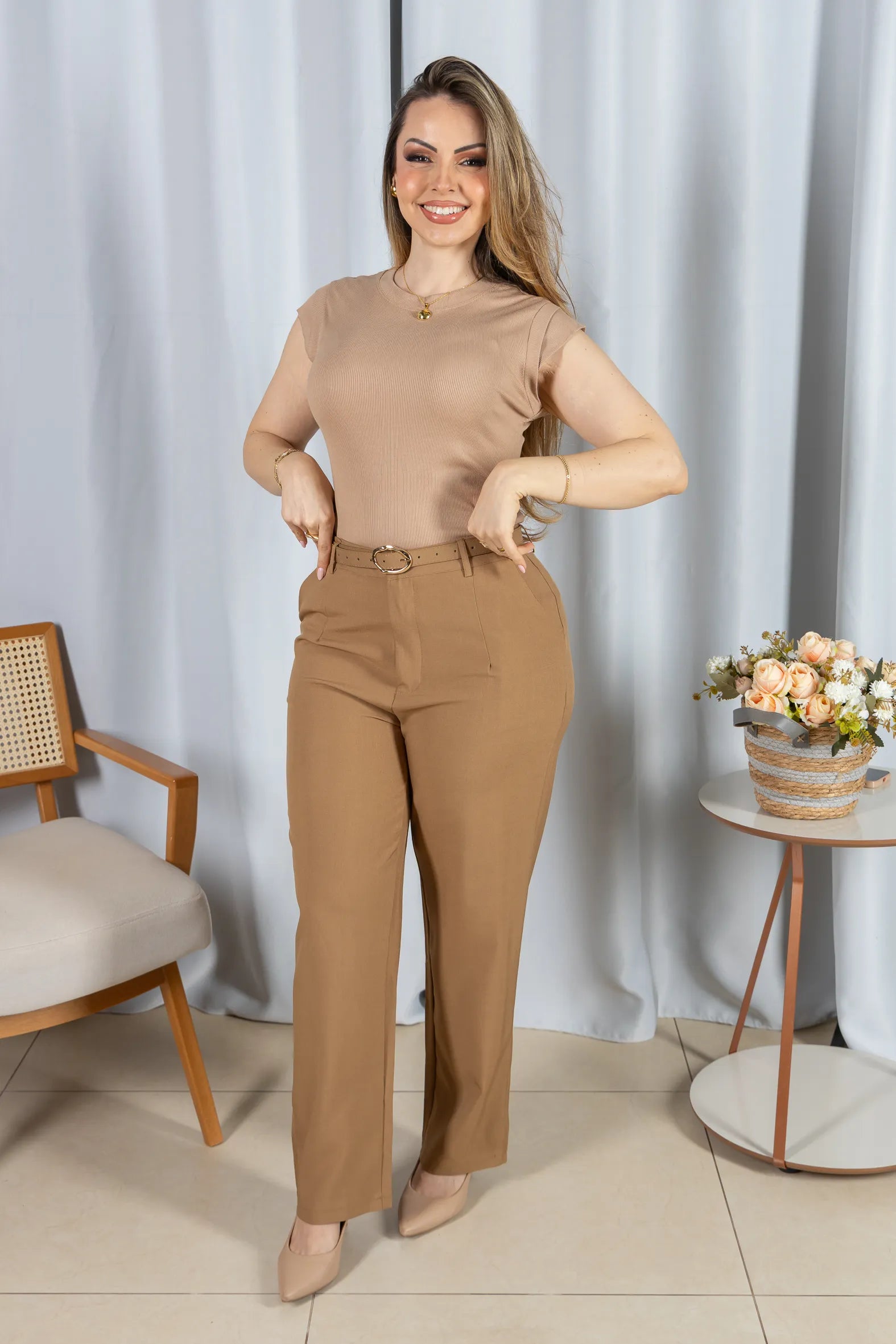 Blusa Malha Canelada Confortável Suzane Bege