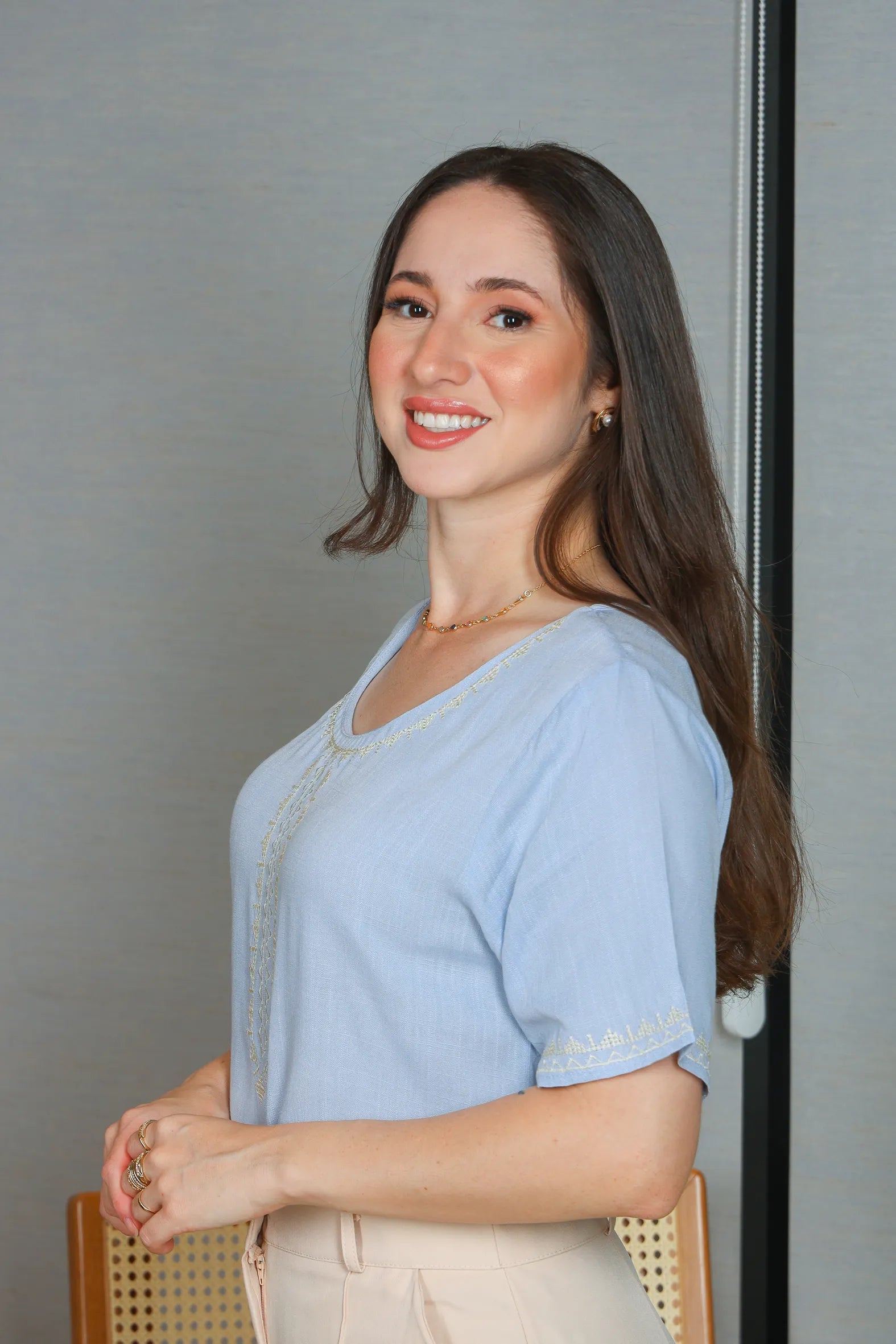 Blusa Manga Curta Viscose Detalhe Bordado Tereza Azul