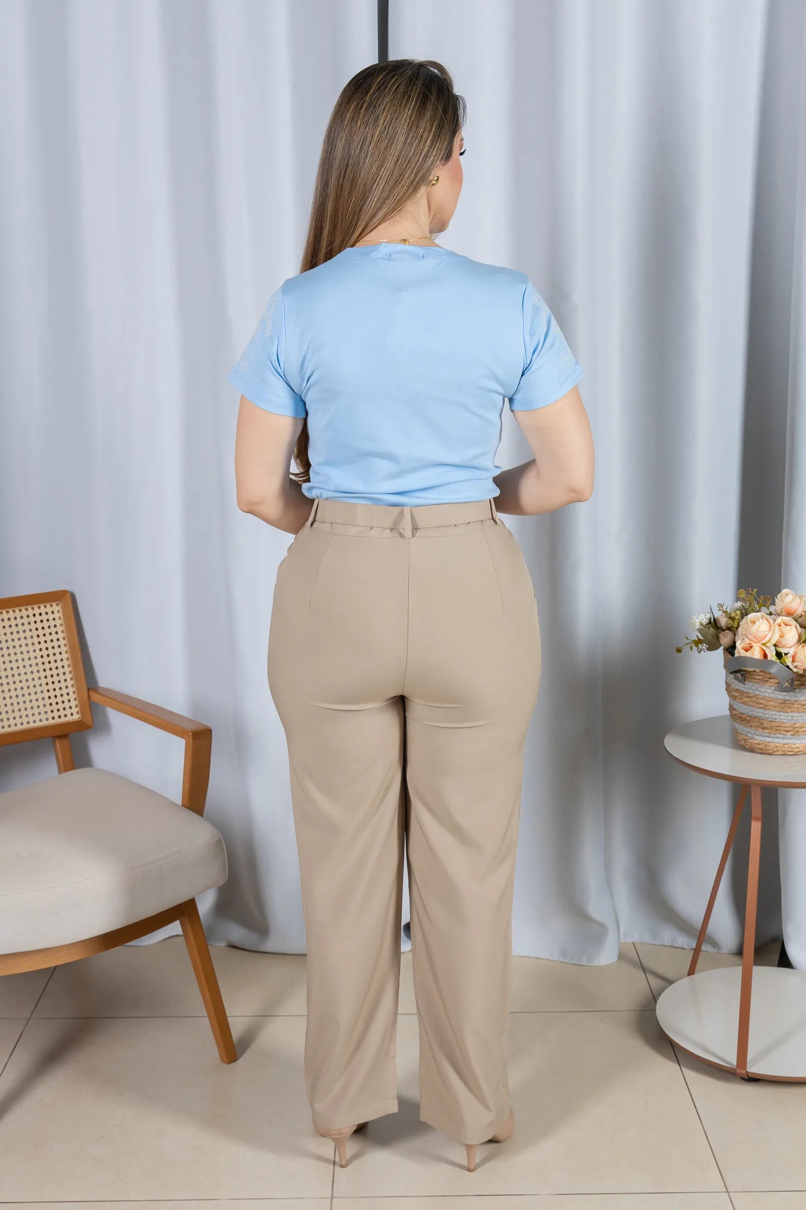 Blusa Cotton Lycra com Bordado Delicado Sabrina Azul