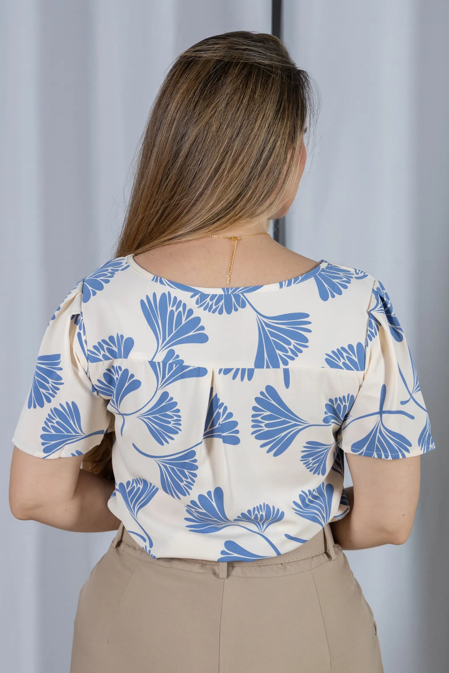 Blusa Crepe Classic que Não Amassa Cassandra Azul