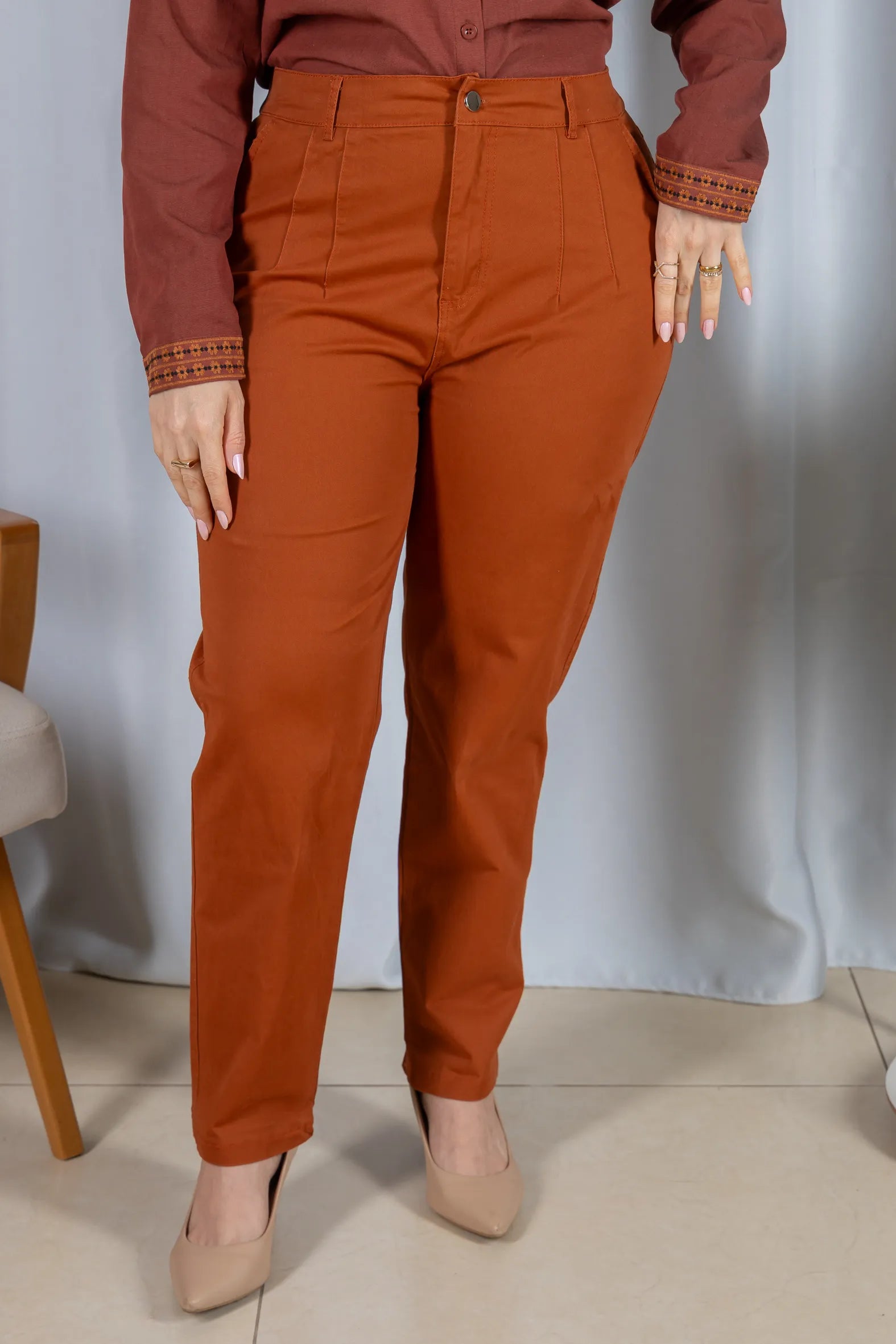 Calça Sarja Macia Corte Reto Analice Terracota