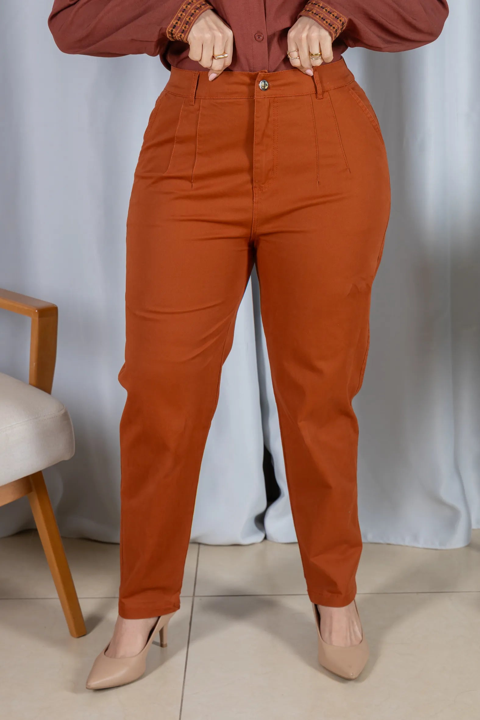 Calça Sarja Macia Corte Reto Analice Terracota
