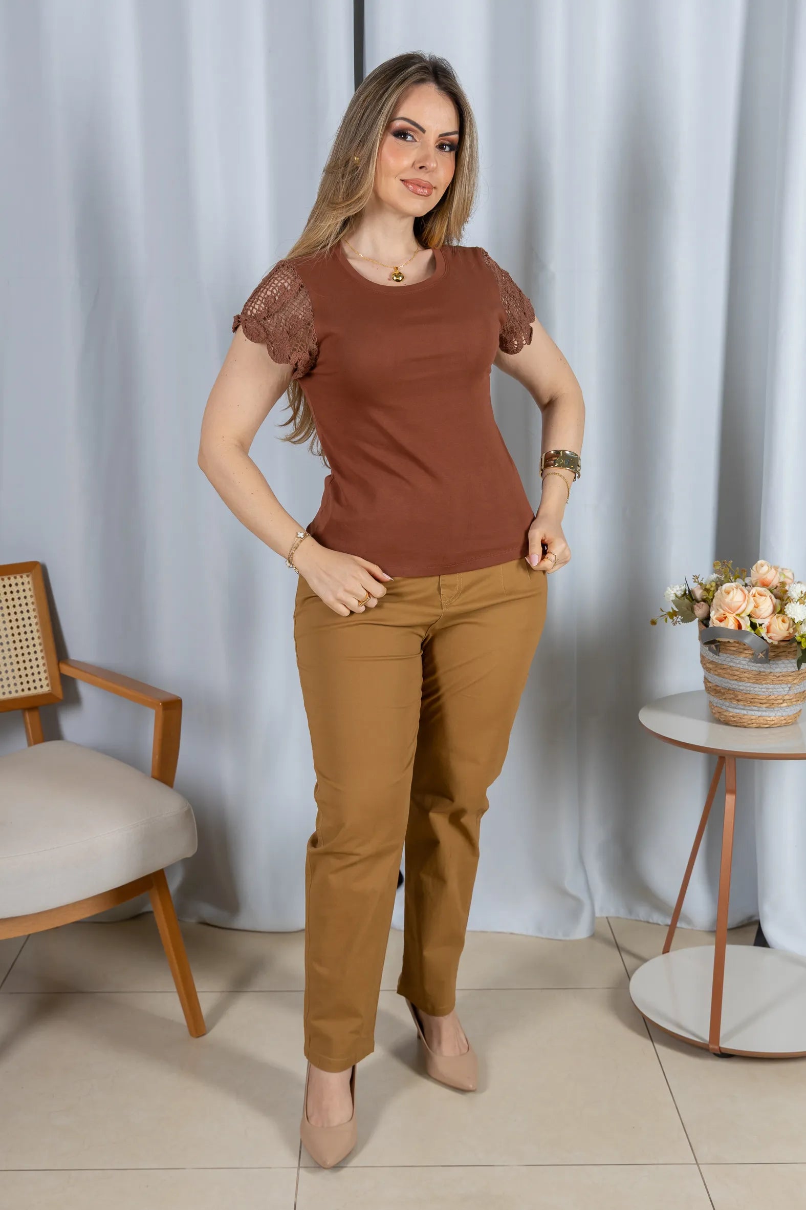 Blusa Cotton Lycra com Detalhe em Crochê Lidia Marrom