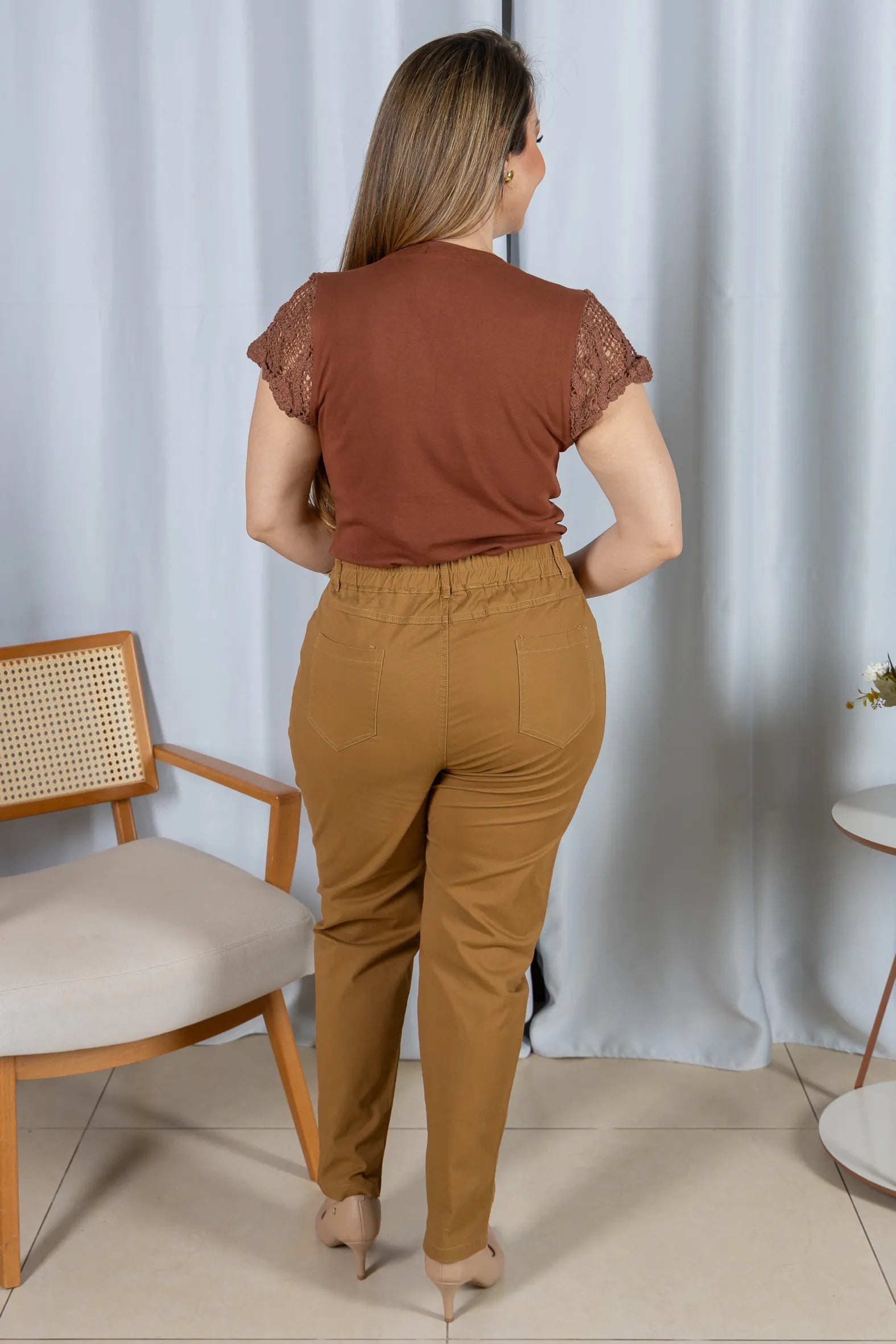 Blusa Cotton Lycra com Detalhe em Crochê Lidia Marrom