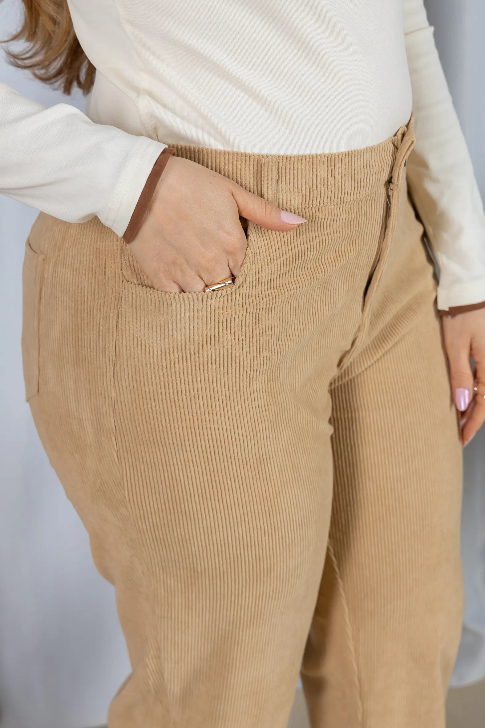 Calça Cotelê Corte Reto Lupita Creme