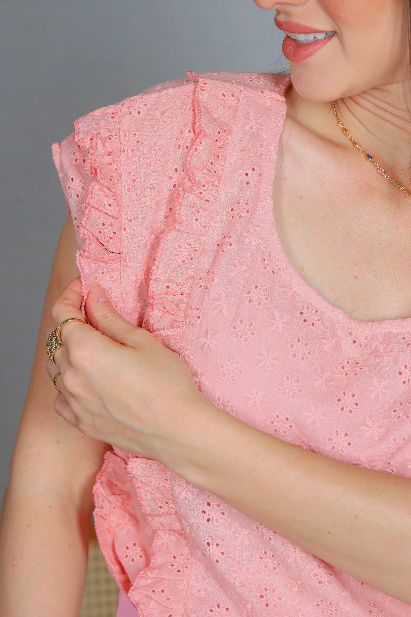 Blusa Manga Curta em Cotton Laise Detalhes Babados Marta Rosa