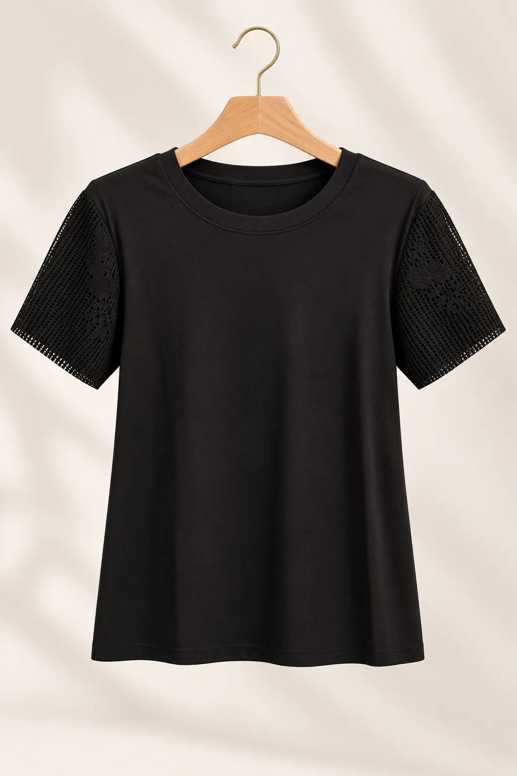 Blusa em Cotton Lycra com Manga Trabalhada em Renda Naiara Preta