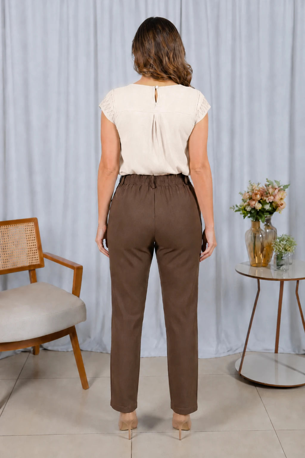 Blusa Visco Linen Muscle com Pregas no Decote Alana Creme