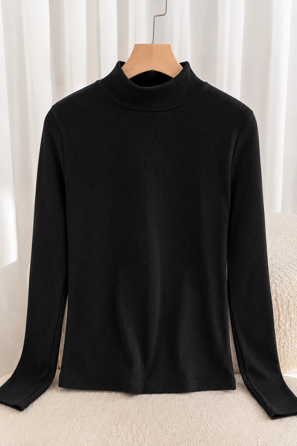 Blusa Manga Longa Malha Canelada Anastácia Preta
