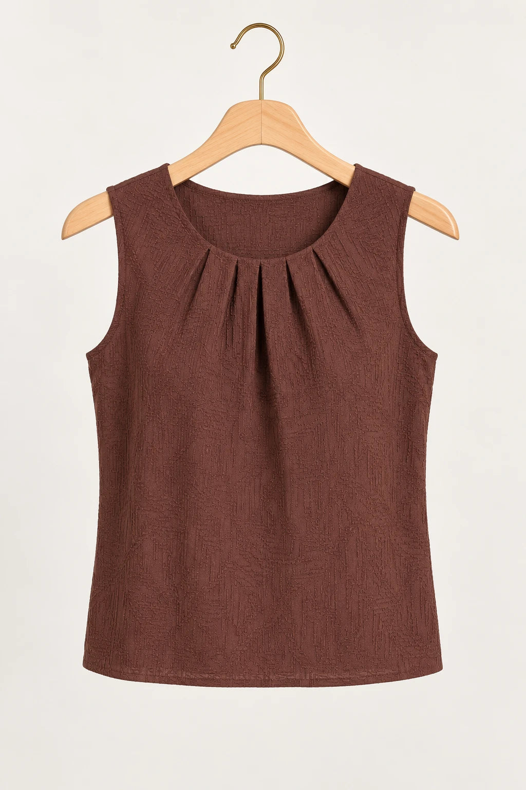 Blusa Regata Em Cambraia Texturizada Ângela Marrom