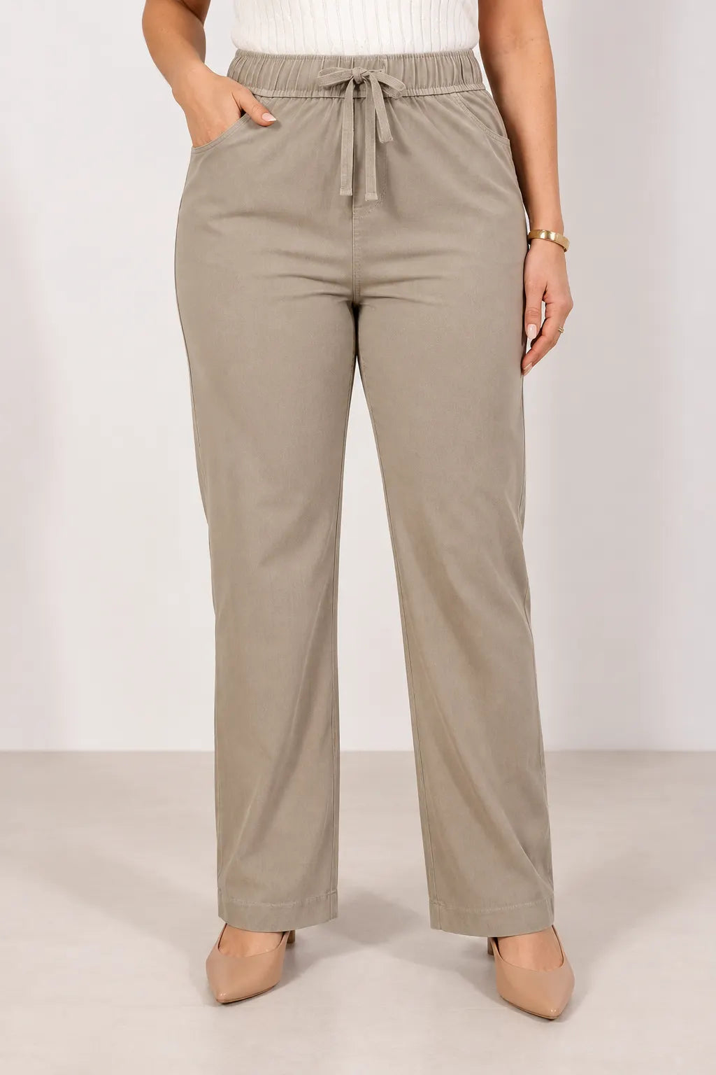 Calça Corte Reto em Chambray com Cós de Amarração Anita Caqui