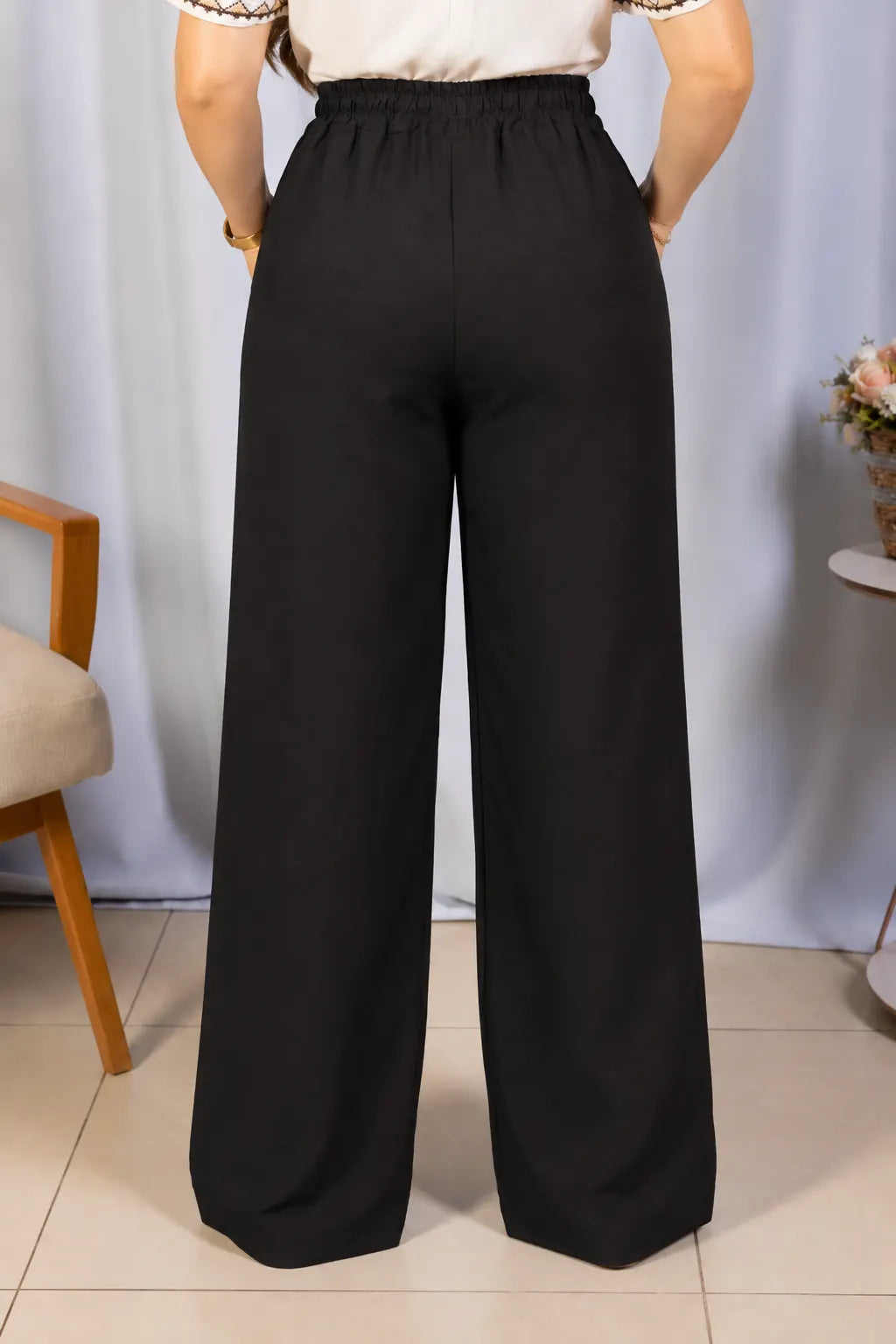 Calça Pantalona em Crepe Urban Ariadne Preta