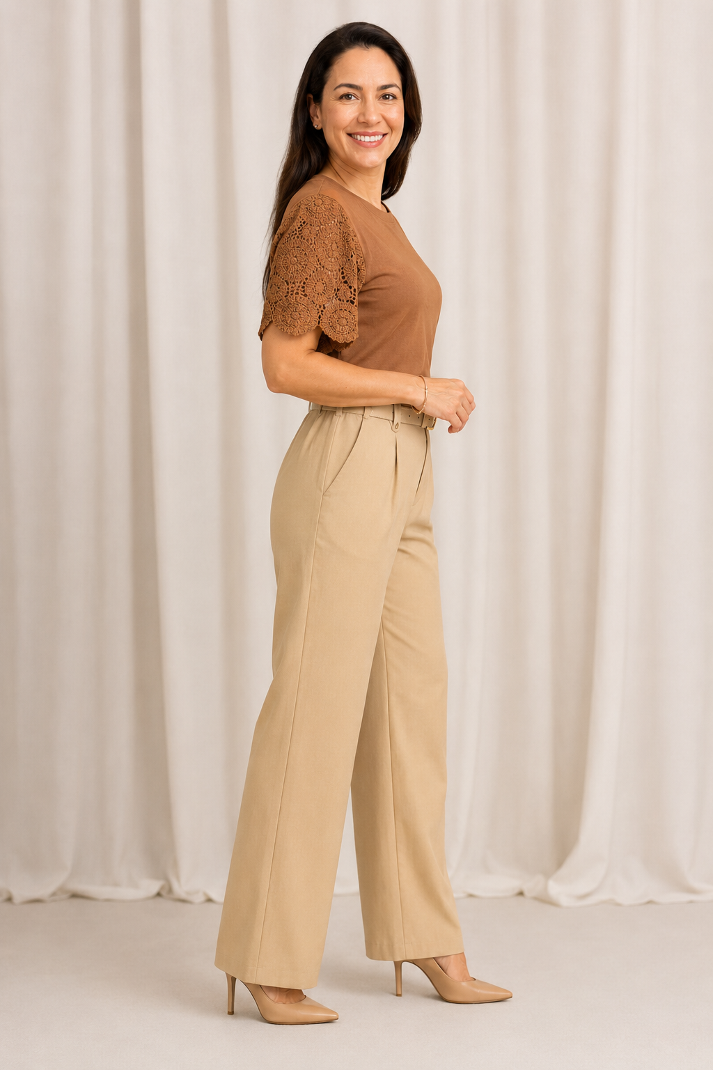 Blusa Confortável com Manga em Crochê Geisa Marrom