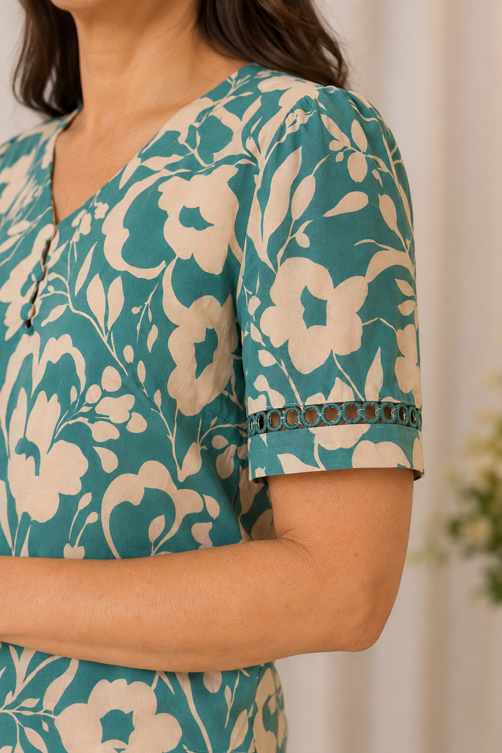 Blusa Crepe Classic Estampada com Entremeio Tauane Verde