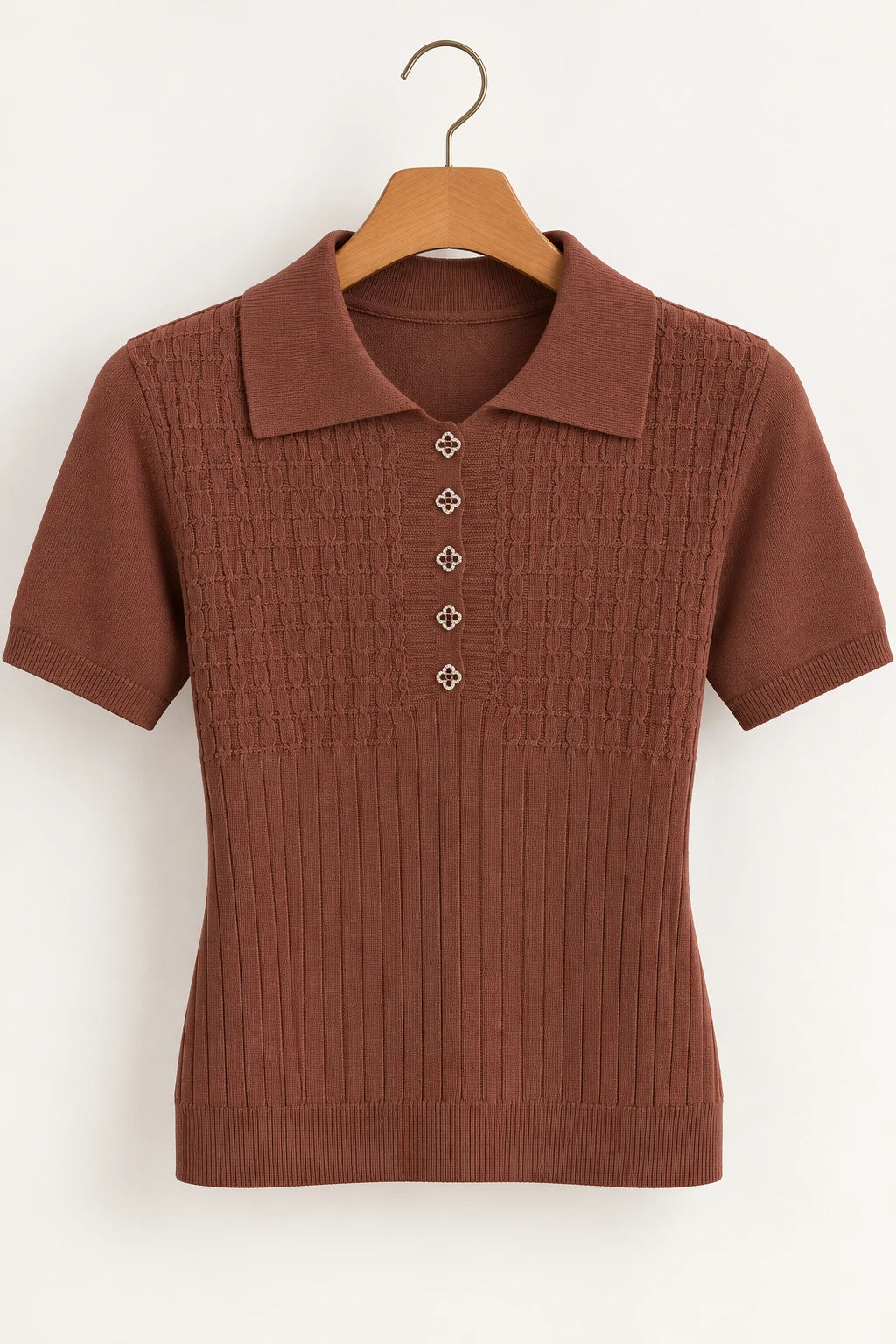 Blusa em Modal Gola Camisa com Aplicação de Strass Tamires Marrom - foto 9