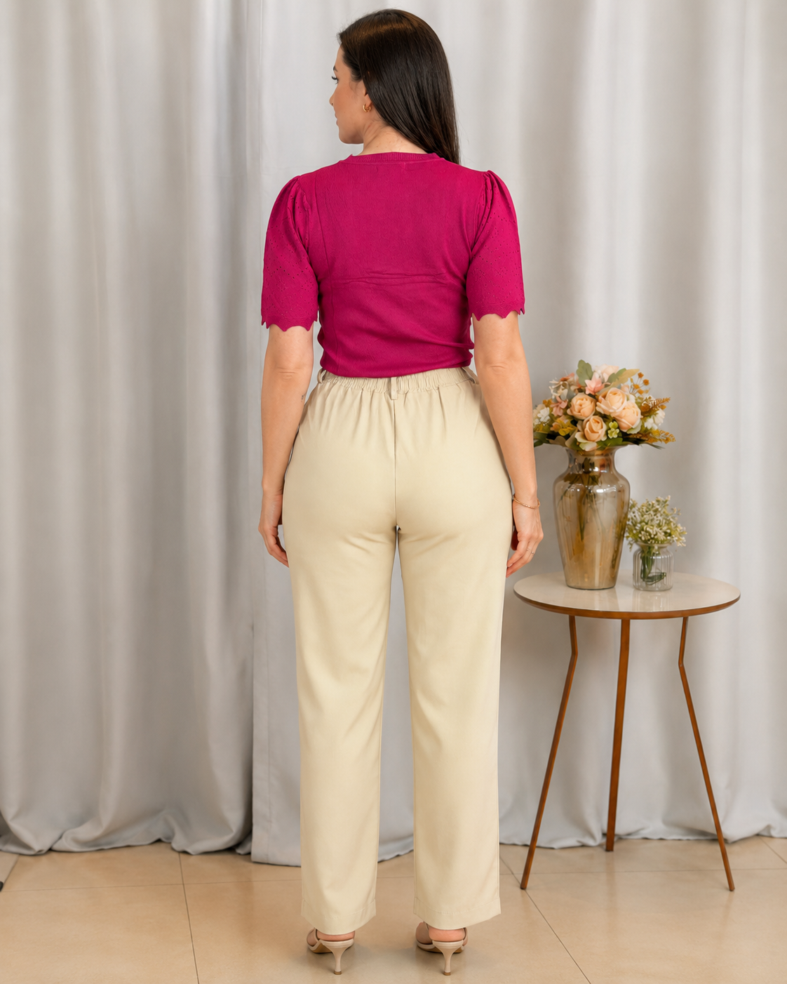 Blusa Manga Curta Que Estica Detalhe Vazado Vivian Fúcsia
