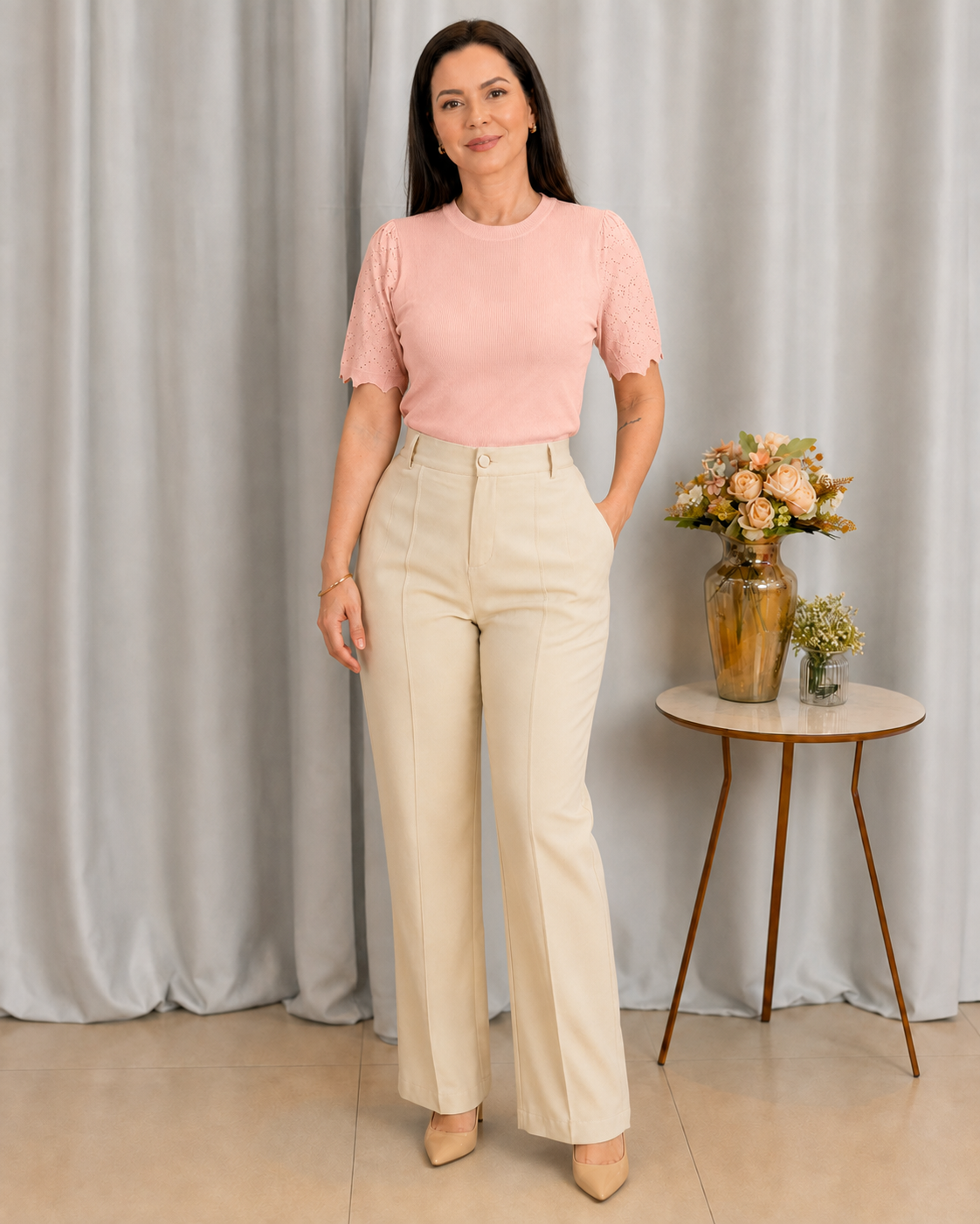 Blusa Manga Curta Que Estica Detalhe Vazado Vivian Rosa Claro