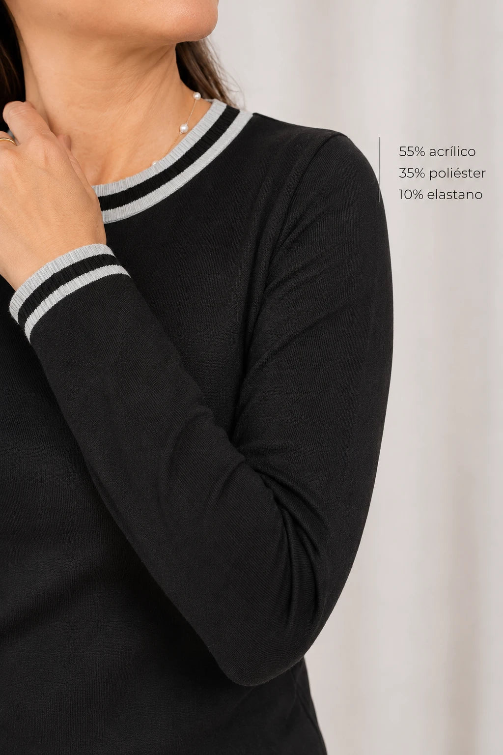 Blusa Manga Longa Confortável Daniela Preta