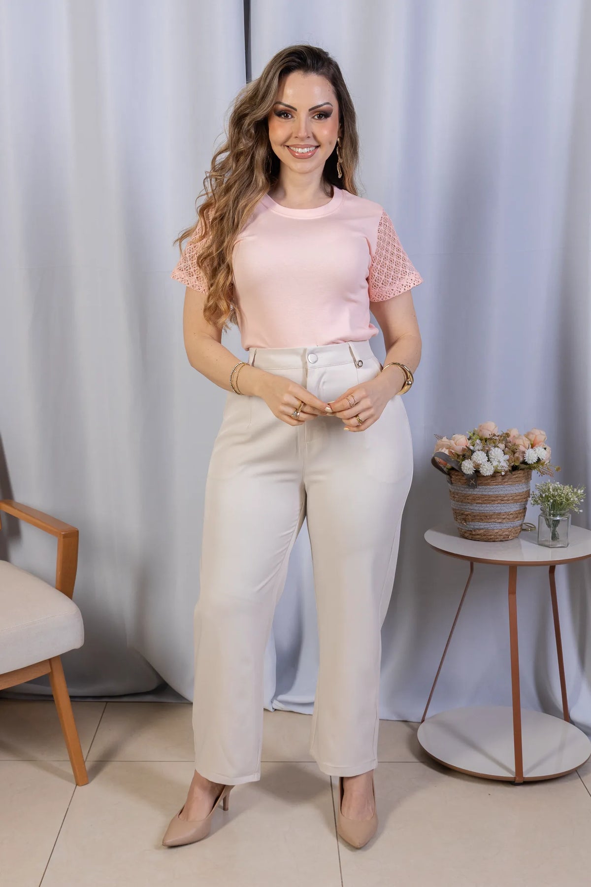 Blusa em Cotton Lycra com Manga em Renda Efeito Crochê Madalena Rosa