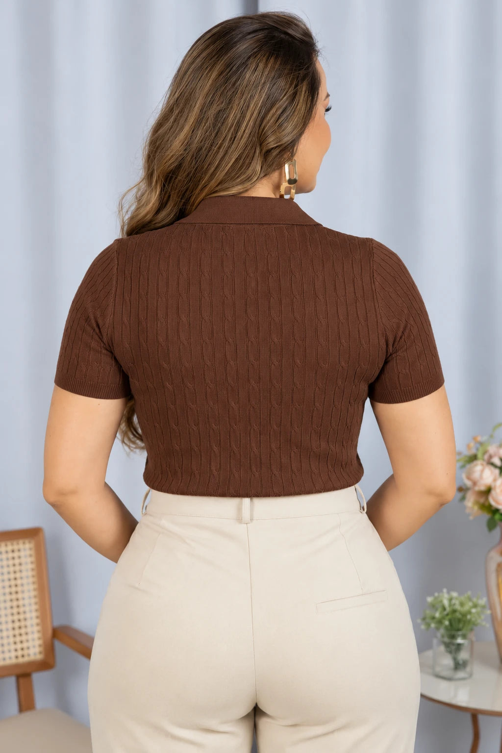 Blusa Modal Macia com Botões Juliete Marrom - detalhe