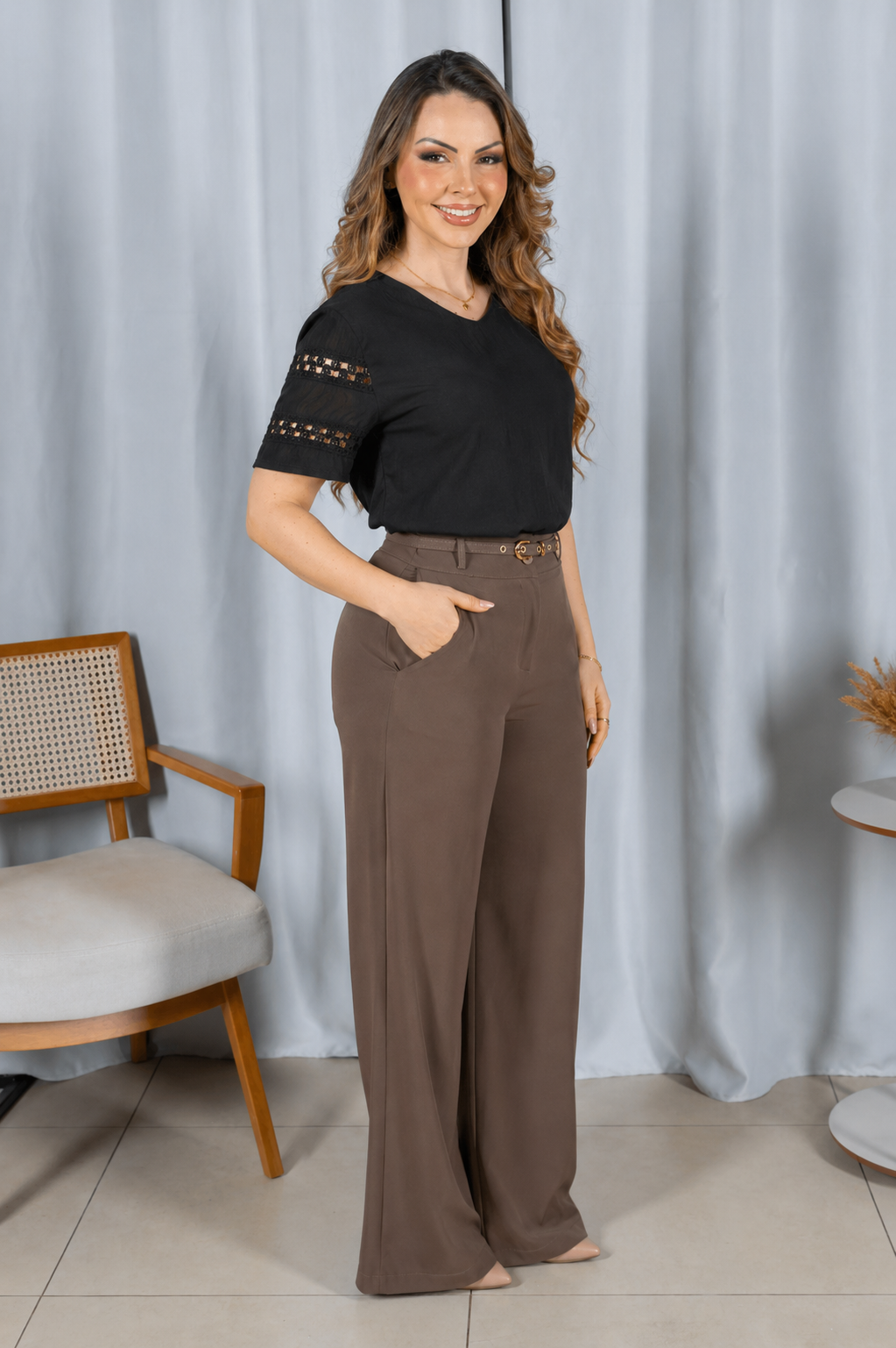 Blusa Cotton Air Decote "V" Lívia Preta
