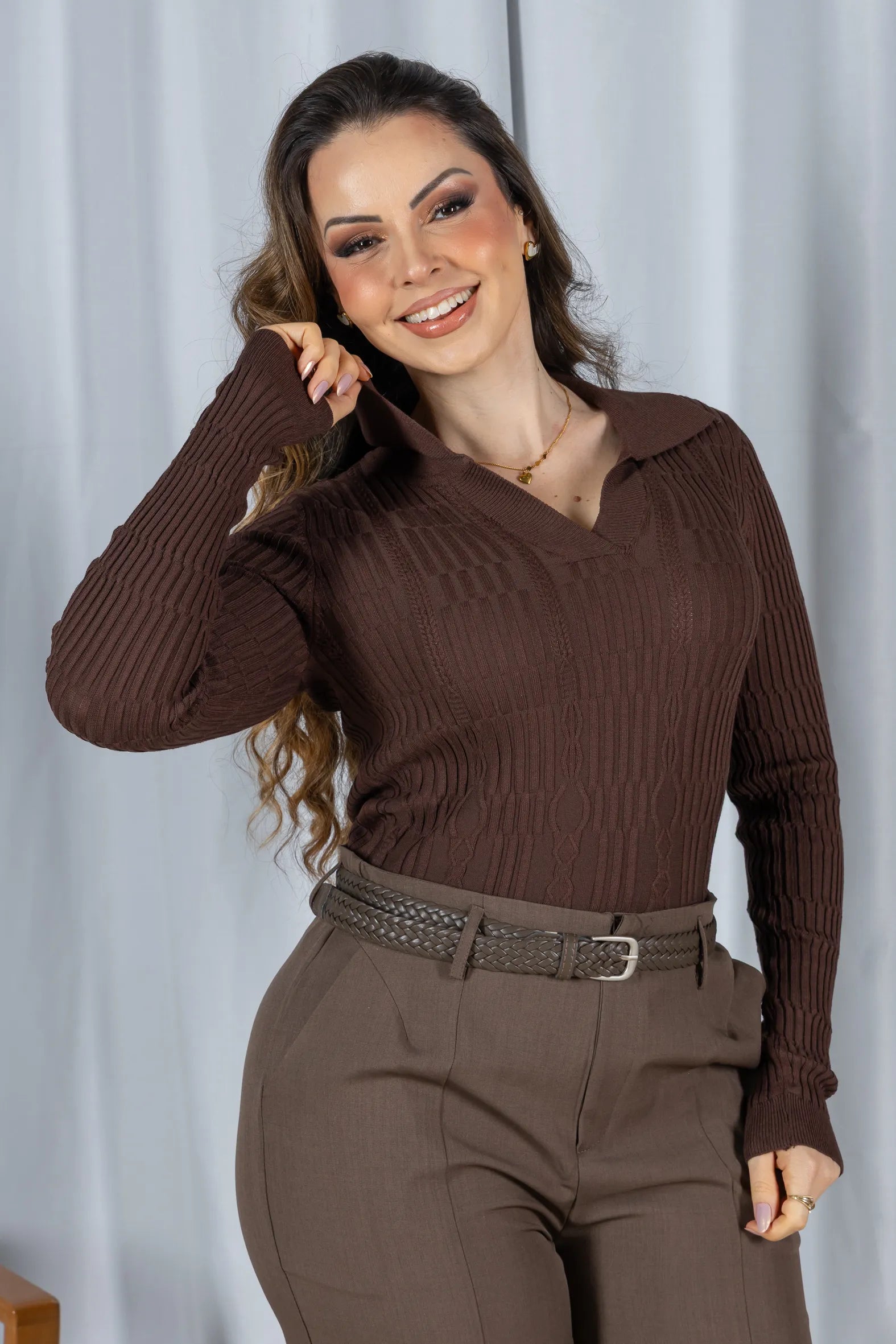 Tricot Modal Leve Decote V Stella Marrom