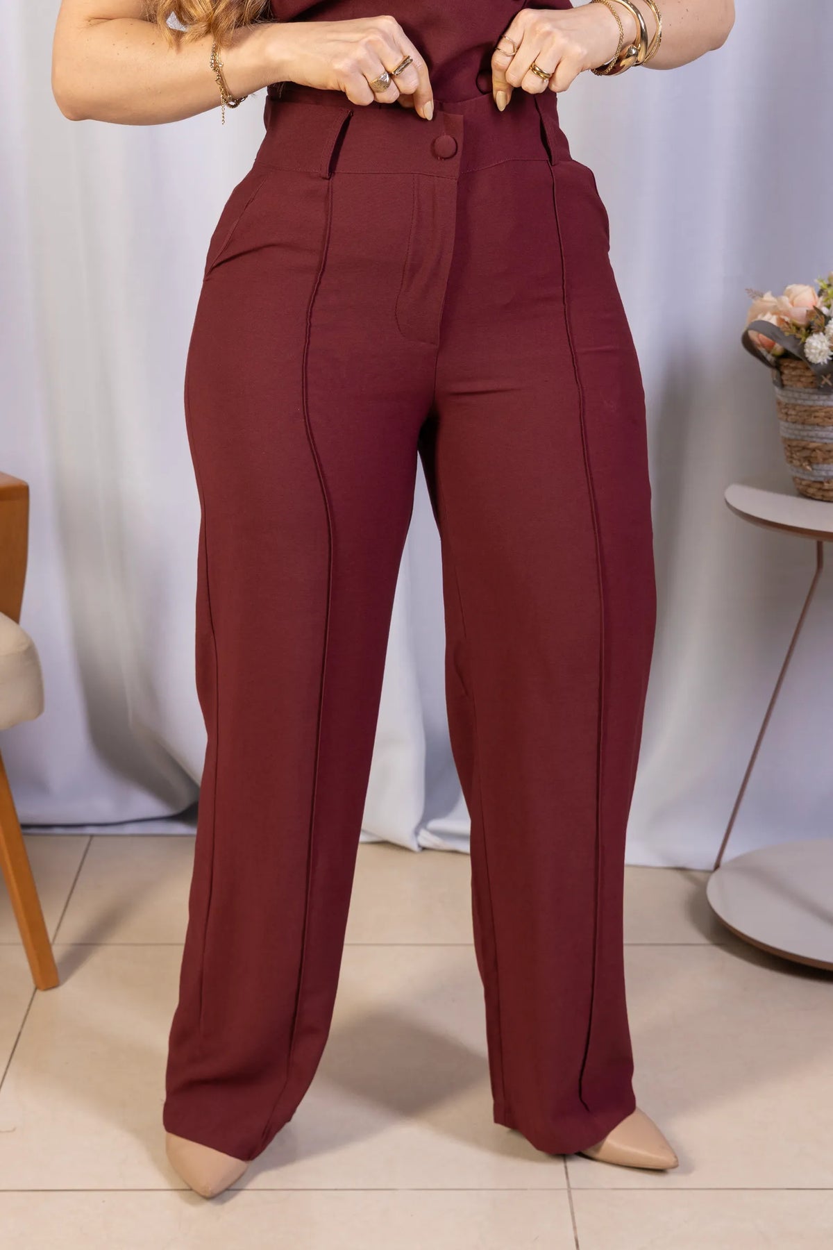 Calça Corte Reto em Crepe Confort Juliane  Marsala