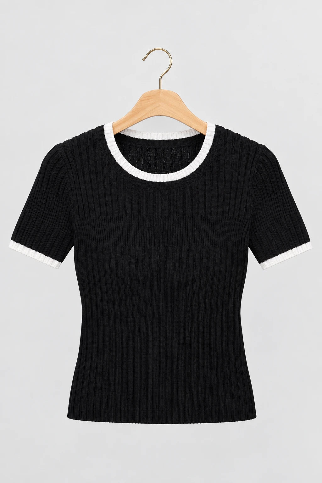 Blusa que Estica Detalhes Contrastantes Alessia Preta - adicional 3