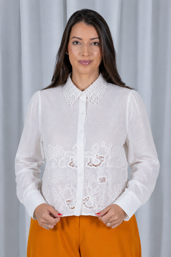 Camisa em Laise com Detalhes em Renda Marina Branca