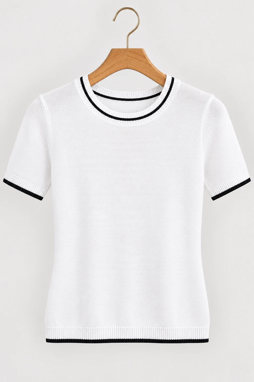 Blusa Confortável com Acabamento Contrastantes Janaína Branca - frente