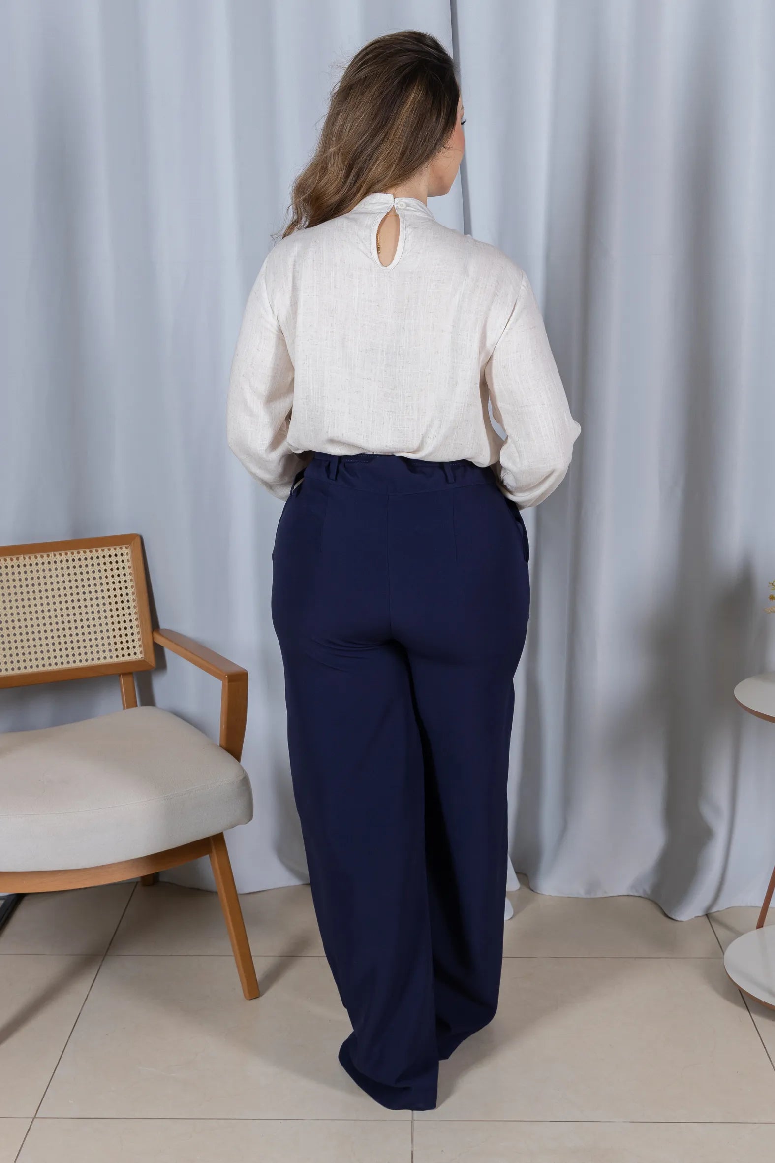 Blusa Manga Longa Visco-Linho com Bordado Floral Sonia Off White