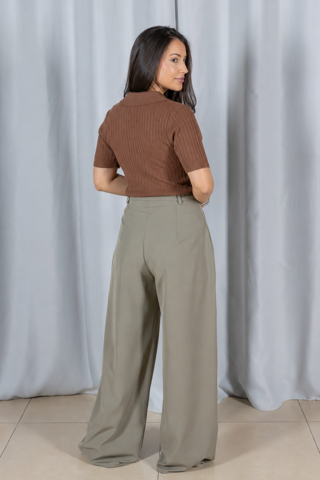 Blusa Modal Macia com Botões Julieta Bege