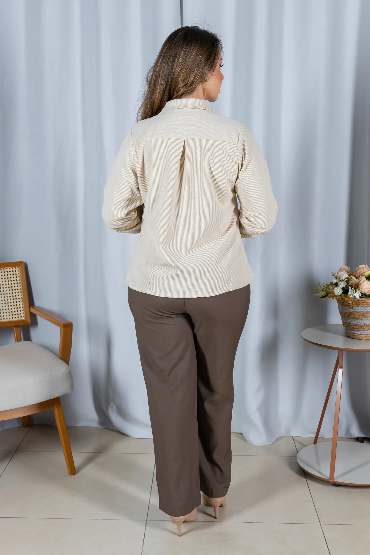 Camisa Cotelê com Bolsos Zoey Creme