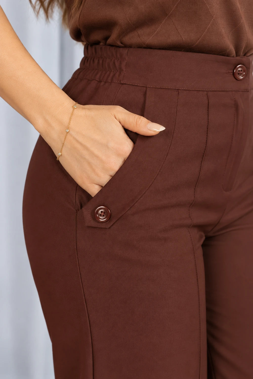 Calça Pantalona Confortável Cós com Elástico Simone Marrom - benefícios