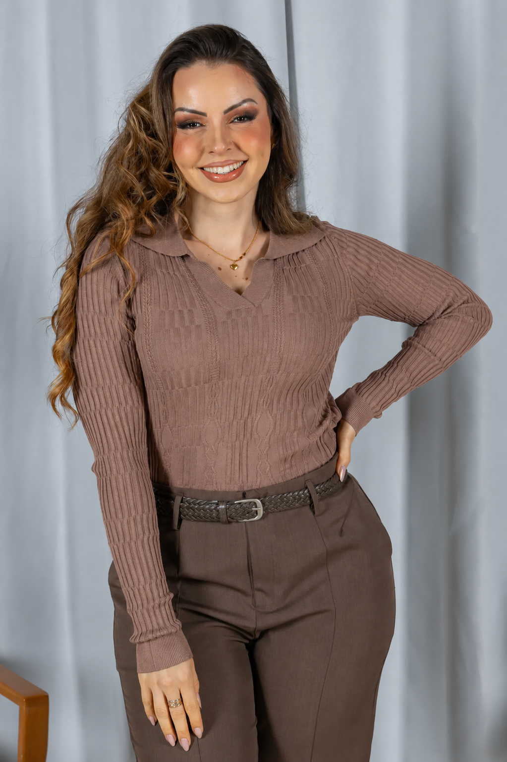Tricot Modal Leve Decote V Stella Areia