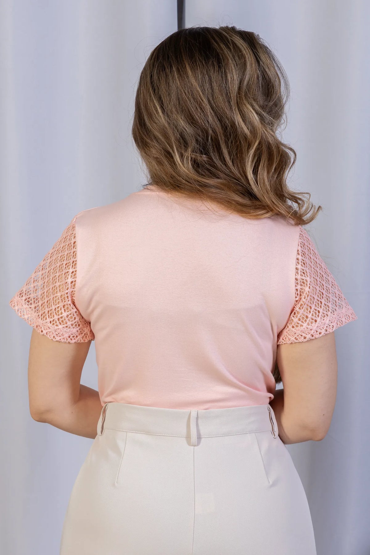 Blusa em Cotton Lycra com Manga em Renda Efeito Crochê Madalena Rosa